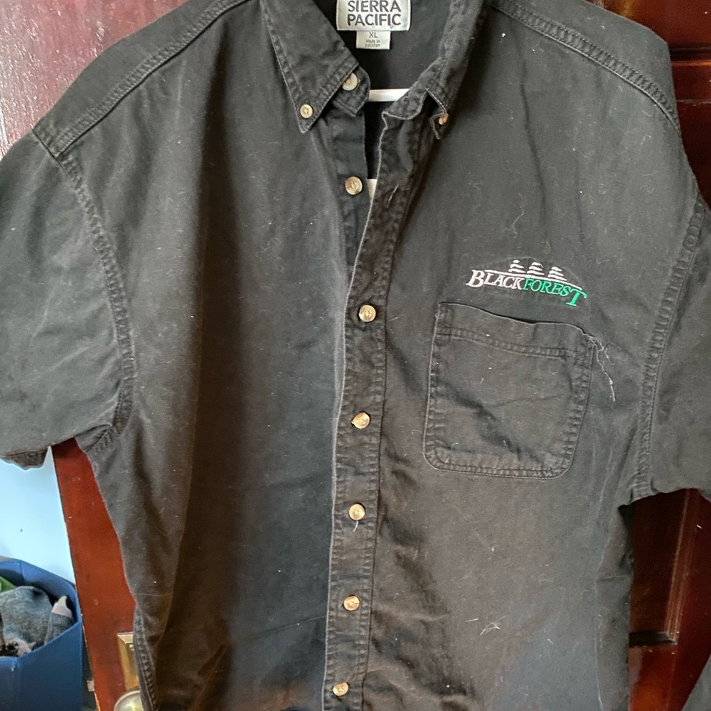 Racing Black Forests Black Short-Sleeve Button-Up Shirt - Black
